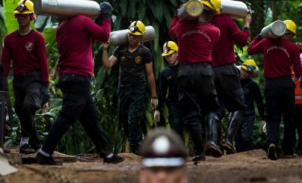 Thailandia, i primi quattro ragazzi rivedono la luce. Per gli altri otto "Cinghiali selvatici" e l'allenatore bisognerà aspettare