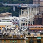 Genova-crolla-parte-di-un-ponte-sullA10-si-scava-tra-le-macerie-9-630x420