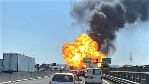 Incendio a Bologna