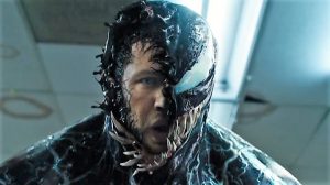 Un mostro si impossessa di Tom Hardy, l'inquietante Venom