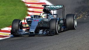 lewis-hamilton-mercedes