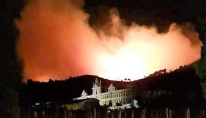 Incendio nel Pisano