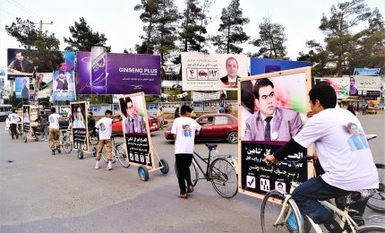 L'Afghanistan sabato al voto, già 10 candidati uccisi. Ultima vittima Abdul Jabar Qahraman