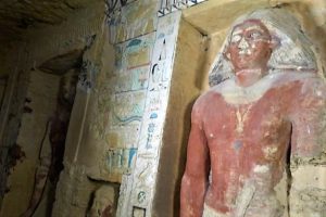 Egitto, archeologi scoprono tomba di 4.400 anni fa a Saqqara