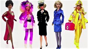 I 60 anni di Barbie, icona intramontabile che si adatta ai tempi