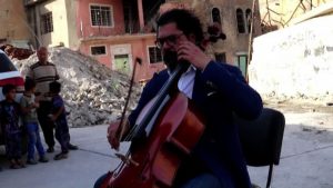 Karim Wasfi, il violoncellista iracheno