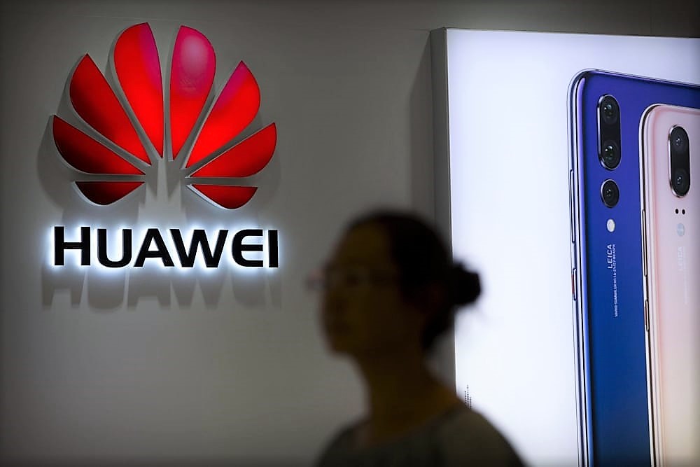 Huawei contrattacca: “Continueremo a fornire aggiornamenti”. E la Cina sostiene azioni legali dopo strappo Google