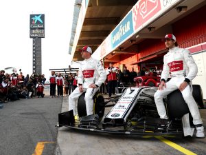 Alfa-Romeo-Kimi-Raikkonen-and-Antonio-Giovinazzi