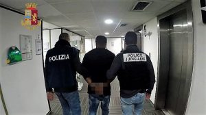 Mafia nigeriana a Catania 10 latitanti presi all'estero