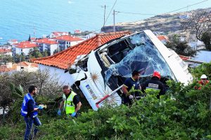 Portogallo, a Madeira 29 morti in incidente ad un bus turistico