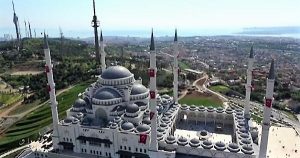 Inaugurata a Istanbul la più grande moschea della Turchia