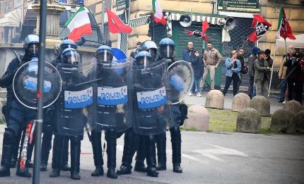 Genova, si indaga su pestaggio giornalista. Ex pm G8, non è stata voltata pagina