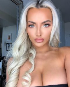 Lindsey-Pelas-Sexy-Topless-TheFappeningBlog.com-25-1024x1280