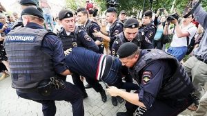 Mosca, pugno duro su marcia per libertà stampa.