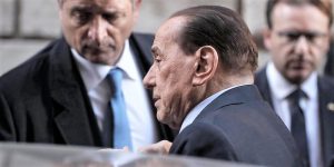 Berlusconi al contrattacco: “Sciogliere Csm e commissione inchiesta”. A Meloni e Salvini: “Siamo centro insostituibile”