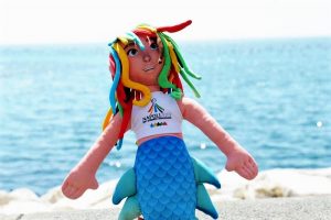 la sirena Parthenope, simbolo di Napoli, la mascotte scelta per le Universiadi