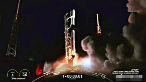 SpaceX ha portato in orbita altri 60 satelliti di Starlink