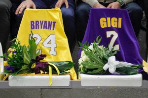 Basket Nba/Kobe e Gianna Bryant sepolti con cerimonia privata