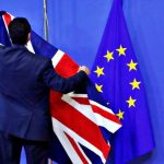 img800-la-regina-firma-l-accordo-sulla-brexit--da-oggi--legge-150741