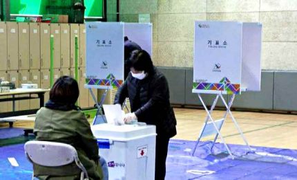 Coronavirus, in Corea del Sud al voto in massa senza paura