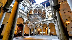 Riapre il 1 giugno la mostra di Tomàs Saraceno a Palazzo Strozzi