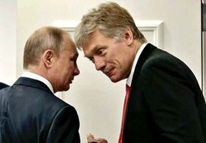 Vladimir Putin e Dmitri Peskov