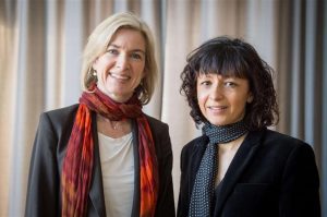 Jennifer A. Doudnajpg e Emmanuelle Charpentier