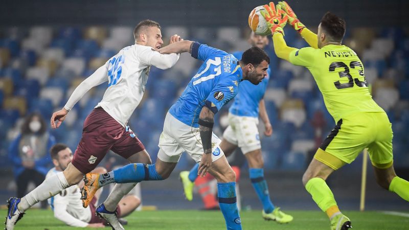 Europa League, il Napoli non sbaglia: 2-0 a Rijeka e primo posto