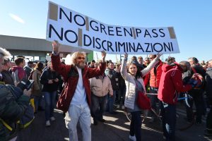 Green pass: Trieste, già un migliaio di persone a Varco 4