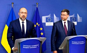 Denys Shmyhal e Valdis Dombrovskis