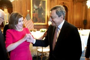 Nancy Pelosi e Mario Draghi