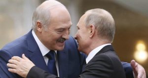 Alexander Lukashenko e Vladimir Putin