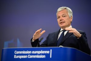 CONFERENZA STAMPA DEL COMMISSARIO UE REYNDERS