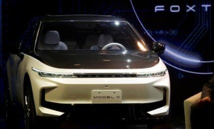 Auto, Foxconn presenta altri 2 prototipi elettrici