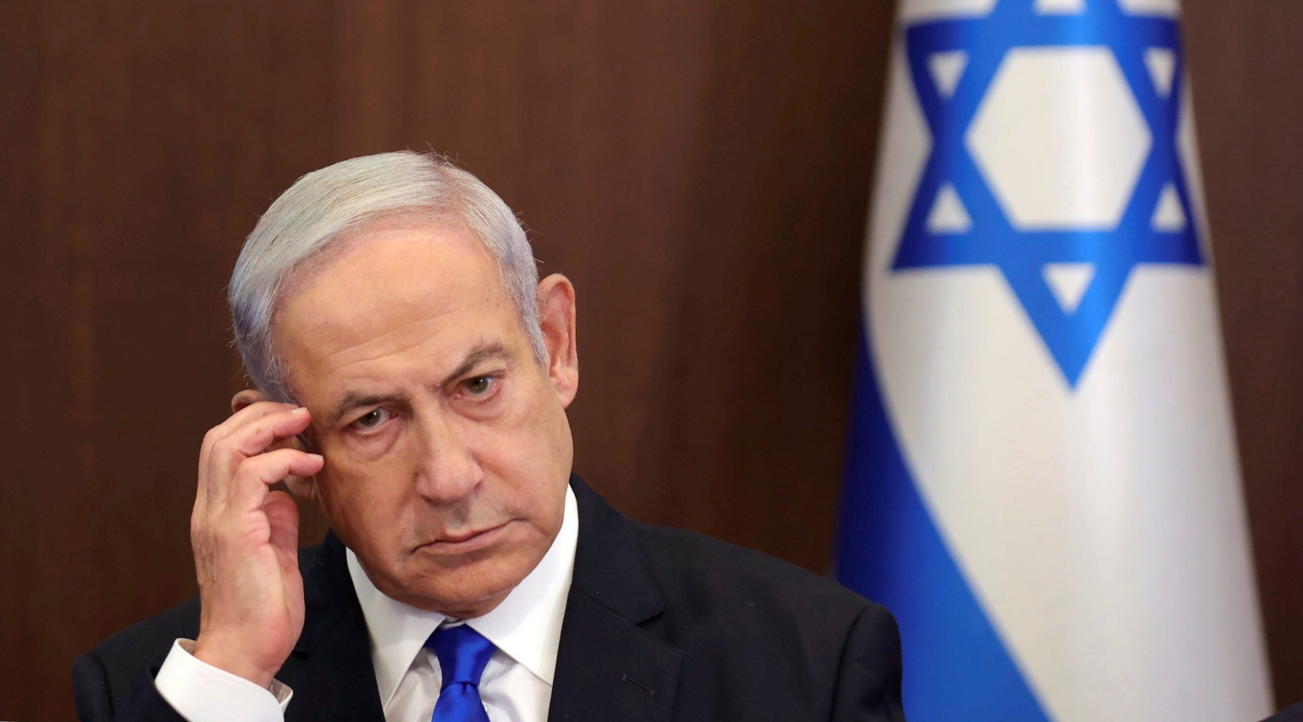 Il bastone e la carota, la strategia ambivalente di Netanyahu