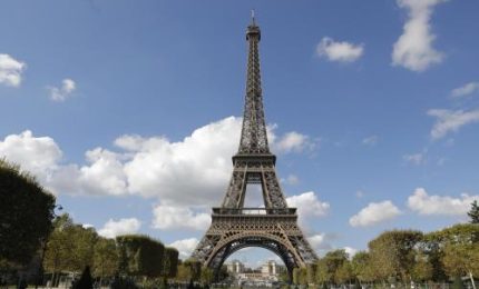 La sorpresa dei turisti: Tour Eiffel chiusa per sciopero