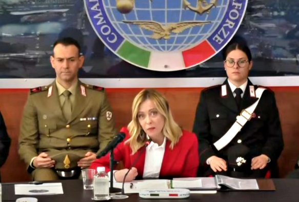 Meloni ai militari all’estero: “Il 2024 sia un anno di orgoglio per l’Italia”