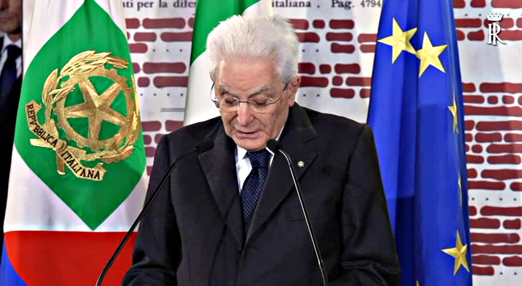 Mattarella contro 