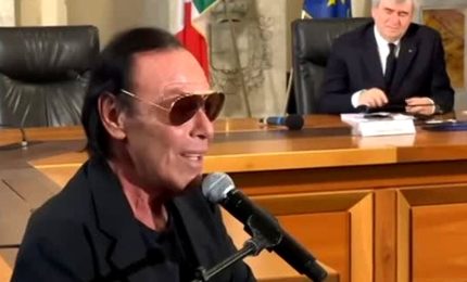 Venditti dedica "Ci vorrebbe un amico" a Lucio Dalla