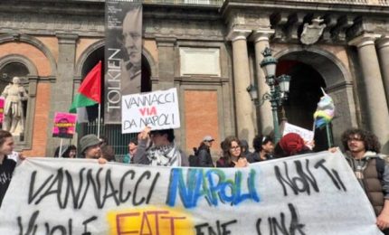 Vannacci contestato a Napoli, la sua candidatura sotto accusa