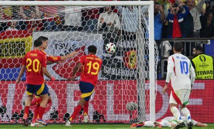 La Spagna domina ma vince 1-0 con autogol di Calafiori