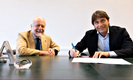 Ora è ufficiale, Antonio Conte è il nuovo allenatore del Napoli