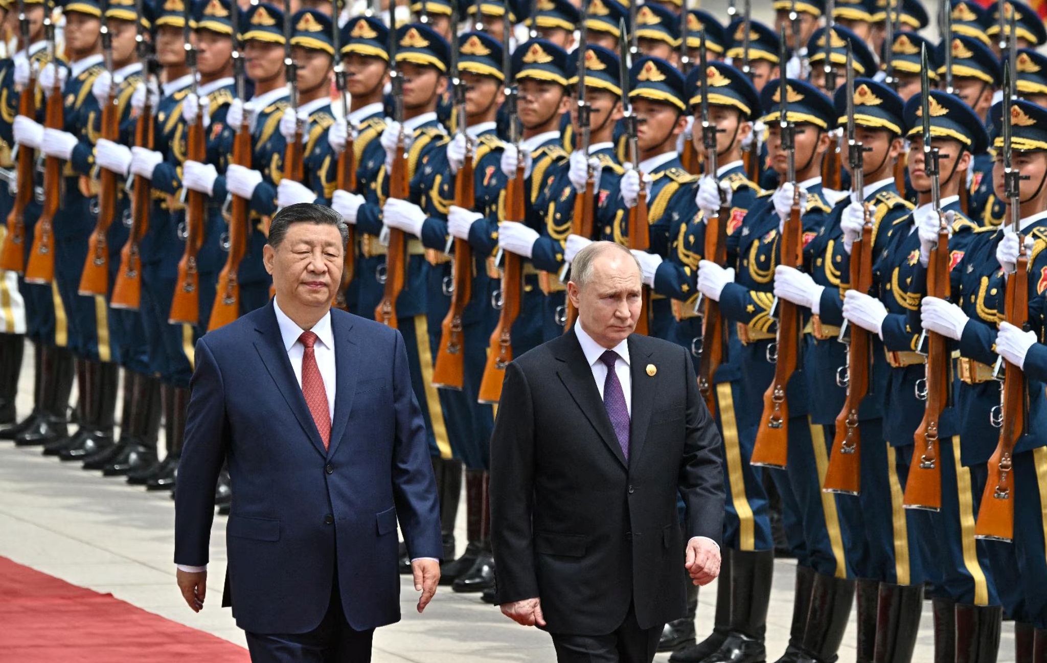 Il Giappone avverte: preoccupa crescente collaborazione militare Cina-Russia