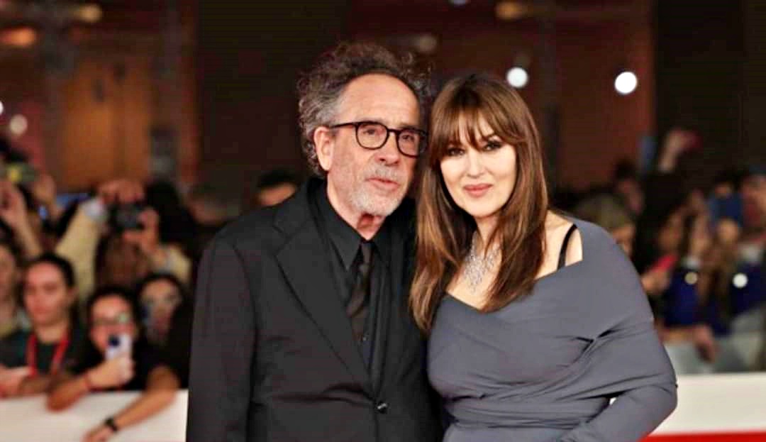 Tim Burton con Monica Bellucci, “Beetlejuice” per ritrovare me stesso