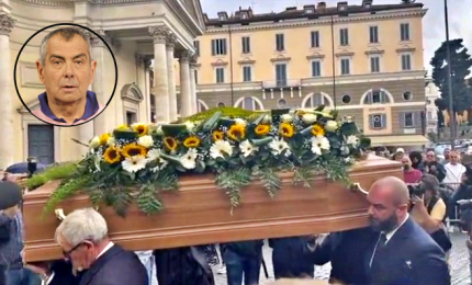 "Ciao Luca", a Roma funerali di Luca Giurato fra amici e colleghi