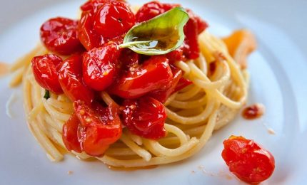 Spaghetti alla Don Alfonso: la tradizione semplice della costiera sorrentina