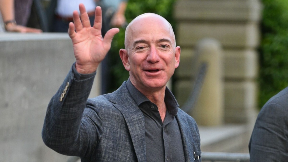 Editorialisti del Washington Post contro Bezos: non sostenere Harris è una “vigliaccheria”