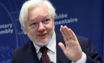 Assange: oggi sono libero perché colpevole di aver fatto giornalismo