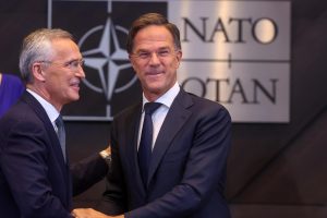 jens-stoltenberg-e-mark-rutte