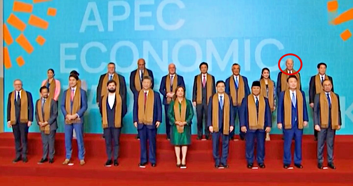 La controversia sulla posizione di Biden nella foto dei leader dell’Apec 2024